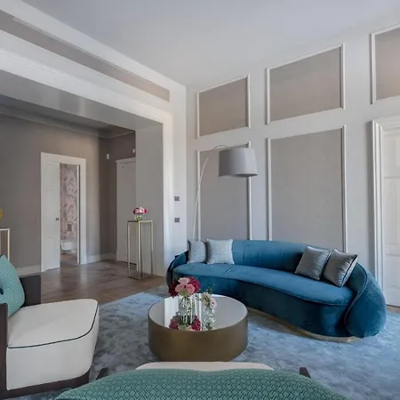 - Palazzo Signoria Luxury 8 Апартаменты