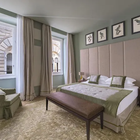 - Palazzo Signoria Luxury 8 Флоренция